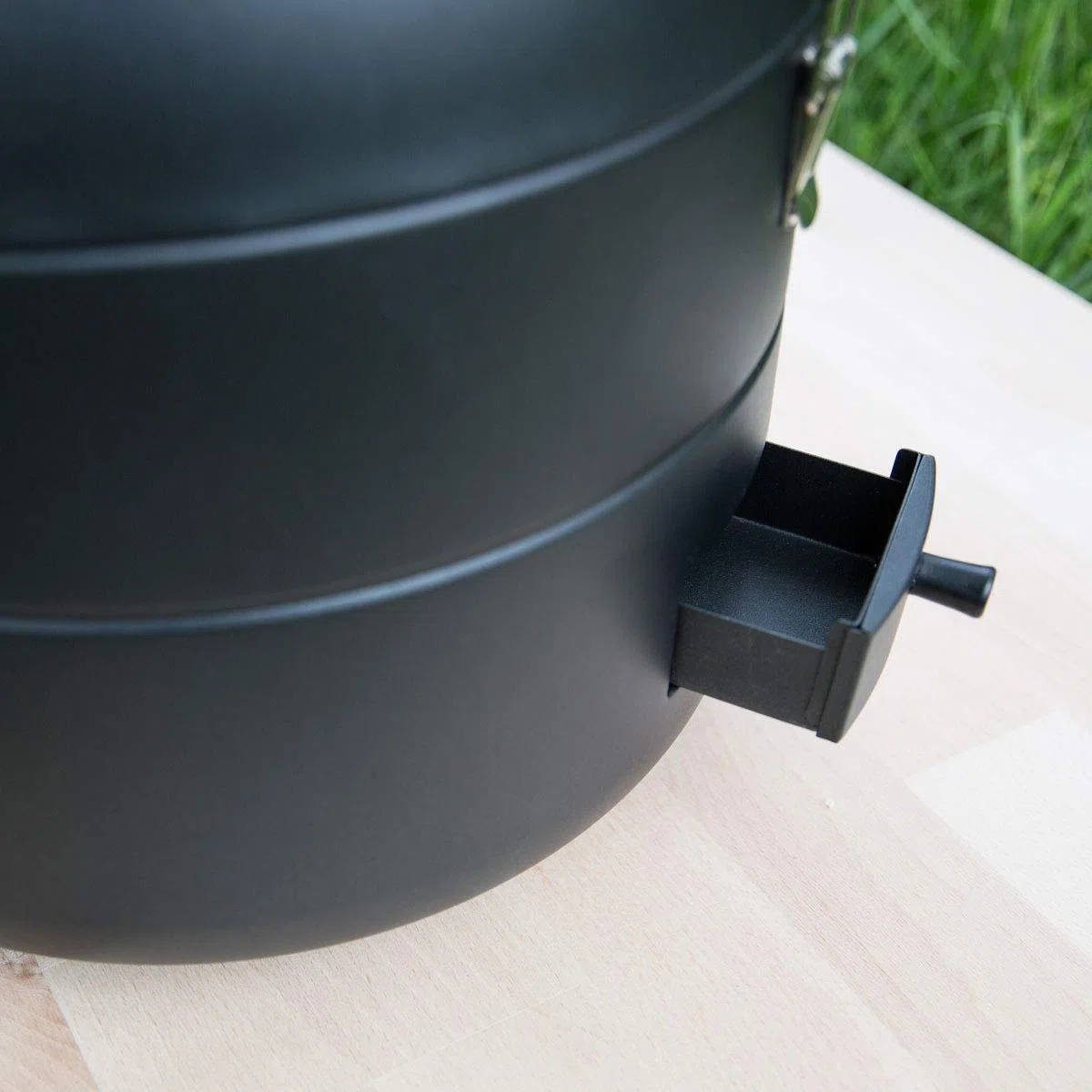 TAINO Grill-to-go Tischgrill Kompakt-Grill Gasgrill Gas Tisch Edelstahl-Brenner BBQ Camping